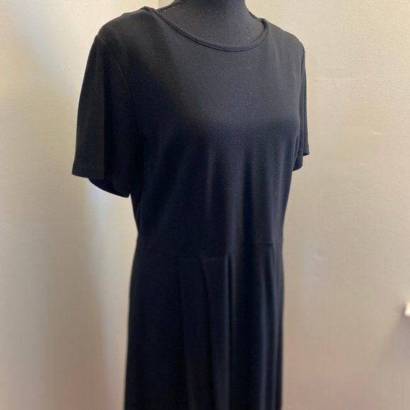 LOFT Black Short Sleeve Dress - Picture 2 of 3